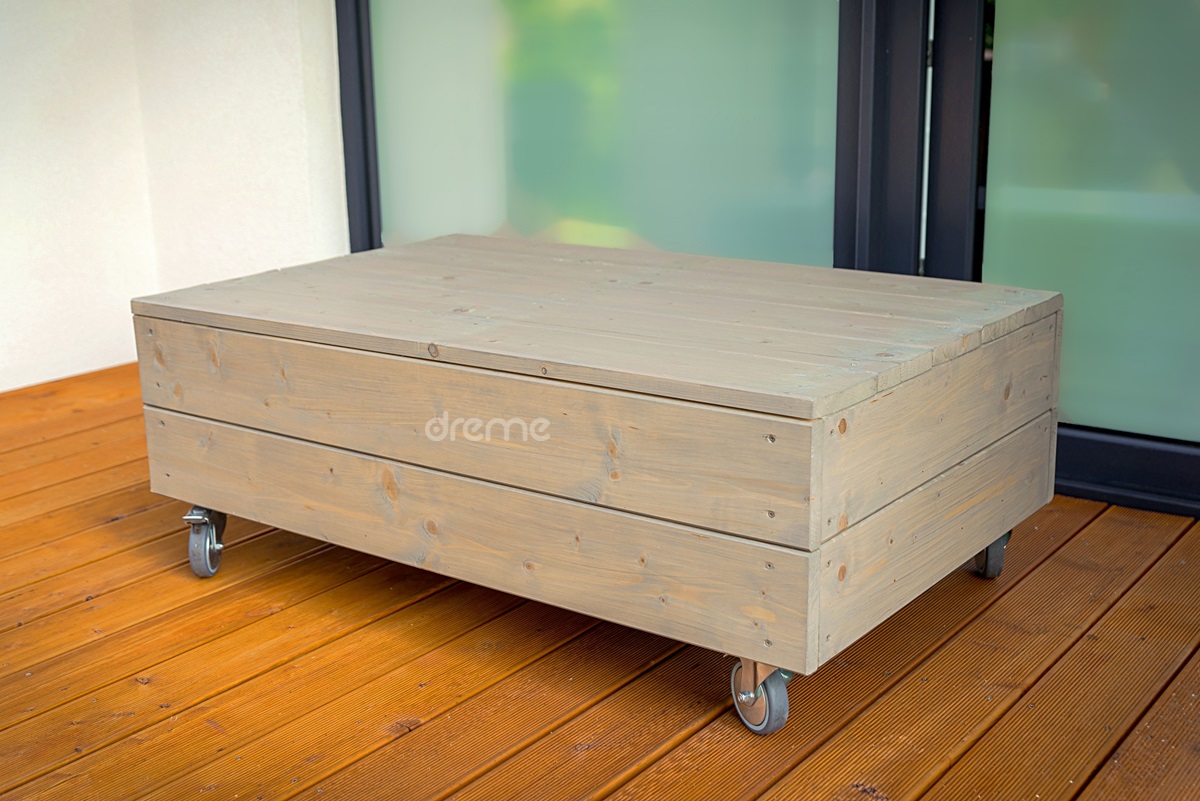 Komplet mebli drewnianych - obrazek 2